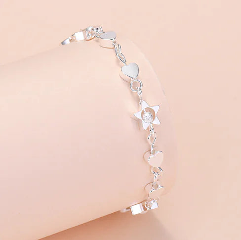 Chic Geometric Heart Bracelet